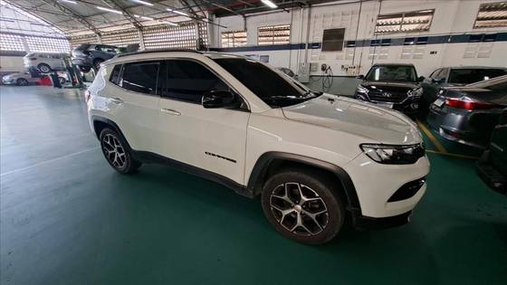 JEEP COMPASS 1.3 T270 TURBO FLEX LONGITUDE AT6 JEEP COMPASS 1.3 T270 TURBO FLEX LONGITUDE AT6